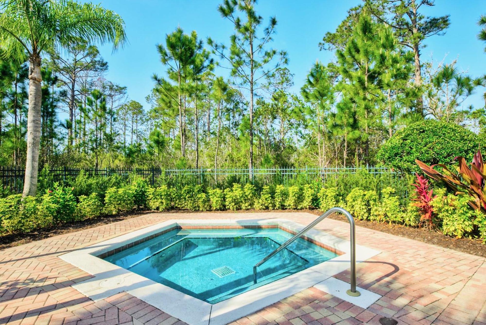 Bright Condo - 2Br With Pool & Hot Tub, Near Disney! Orlando Buitenkant foto