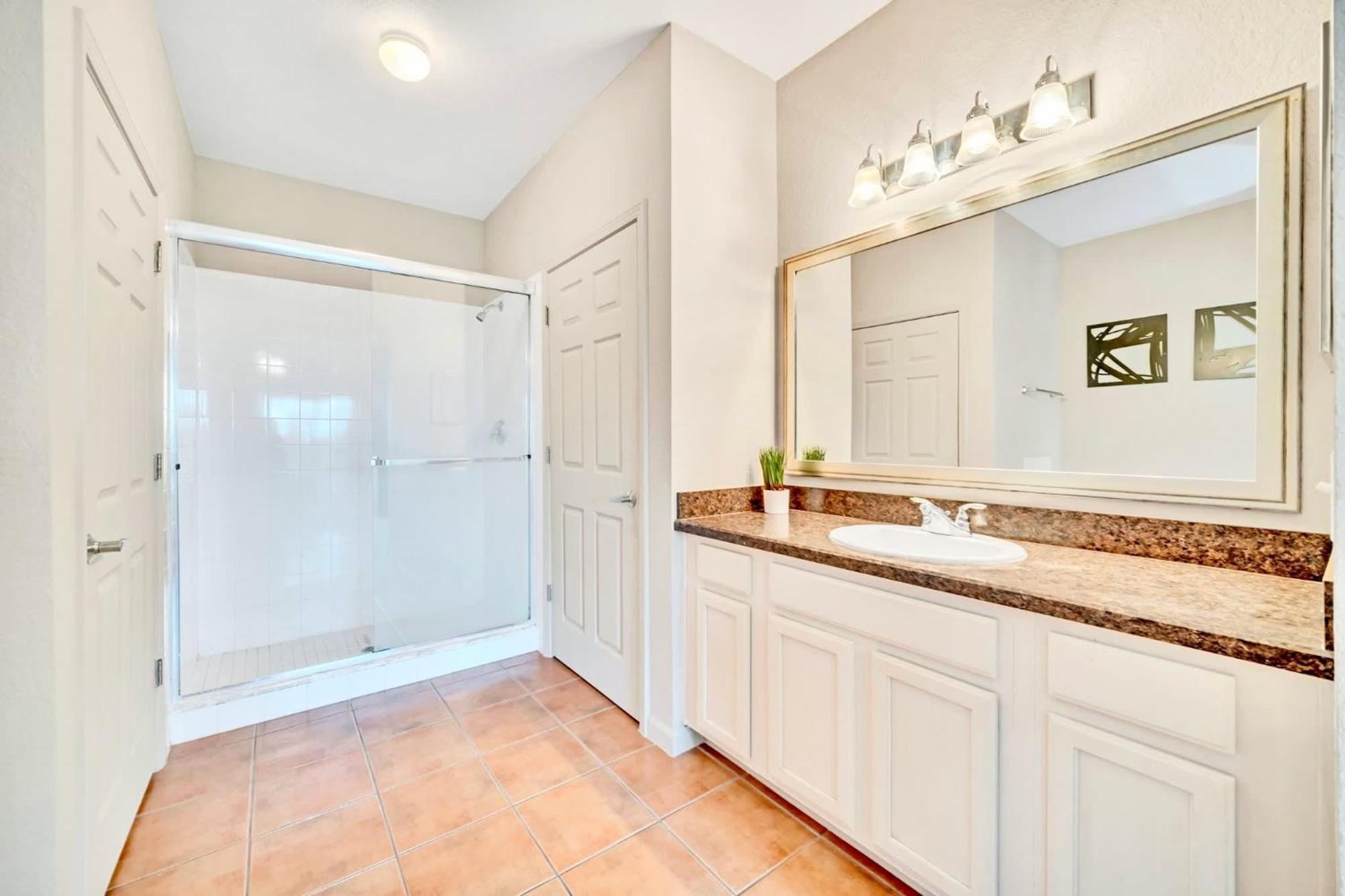 Bright Condo - 2Br With Pool & Hot Tub, Near Disney! Orlando Buitenkant foto