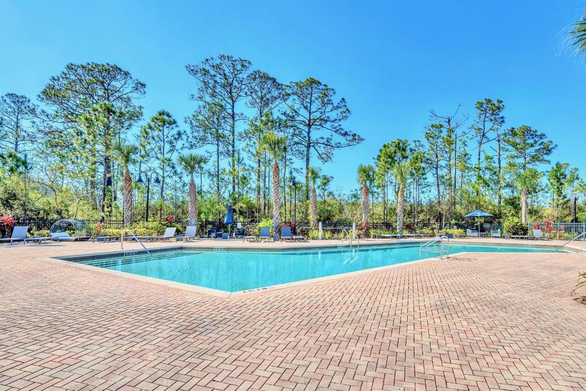 Bright Condo - 2Br With Pool & Hot Tub, Near Disney! Orlando Buitenkant foto